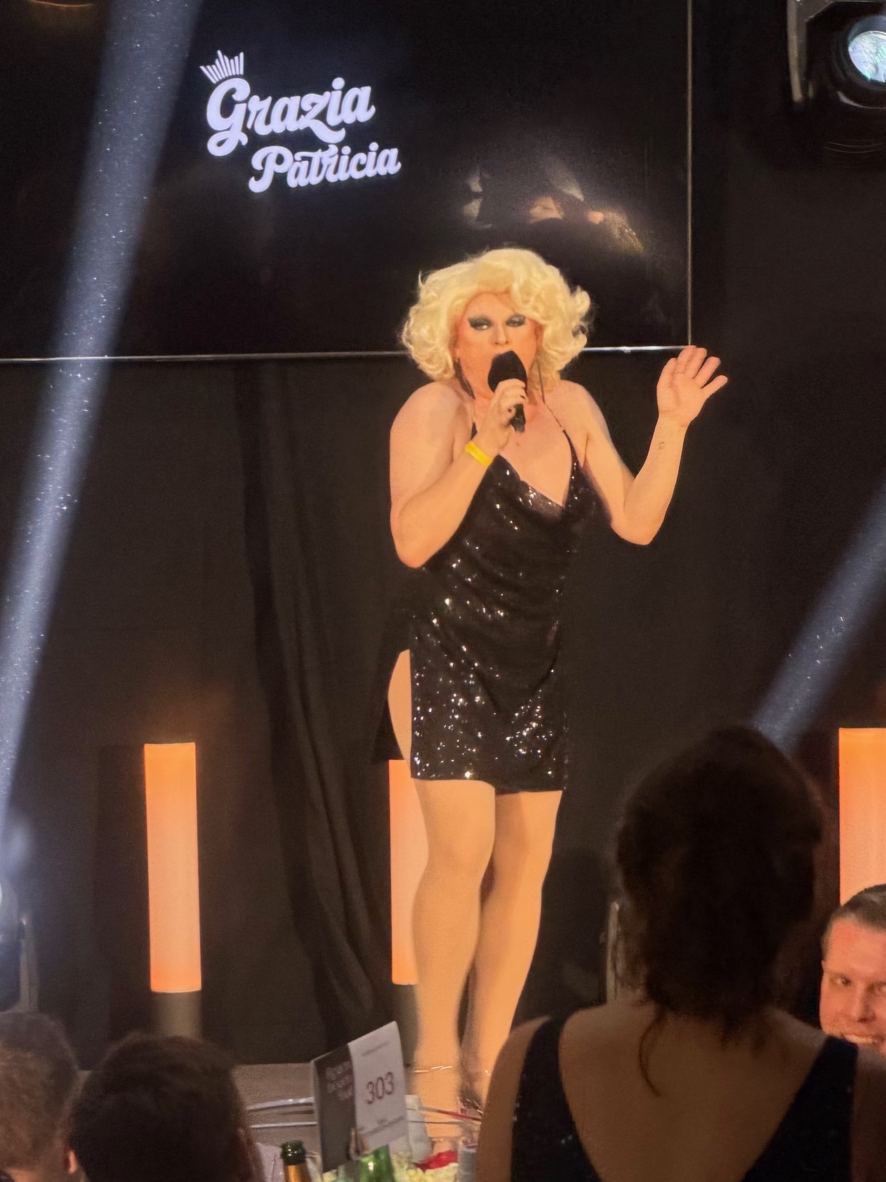 Wiener Regenbogenball A